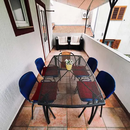 Kezele Apartment